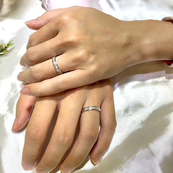 18K/750 White Gold Half Eternity Diamond Ring