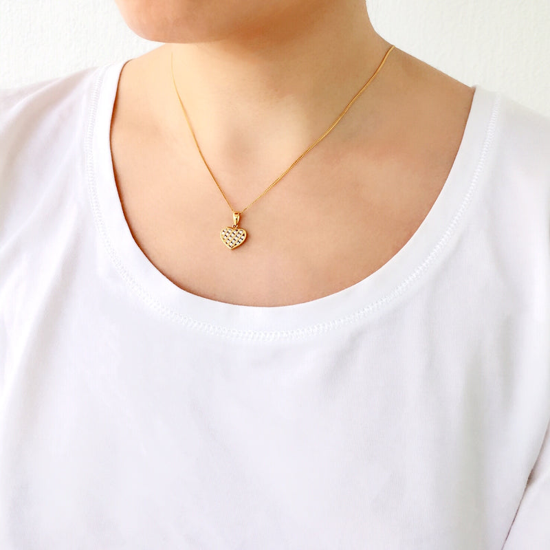 18k yellow gold diamond pendant