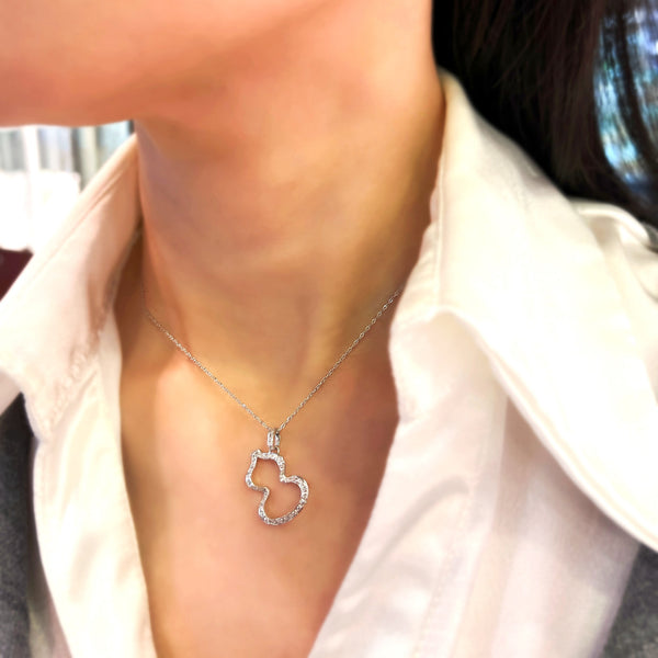 18K/750 White Gold Gourd Diamond Pendant
