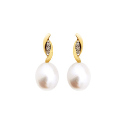 18K (750) Yellow Gold Ladies/ Women Everyday Pearl and Diamond Drop Earrings