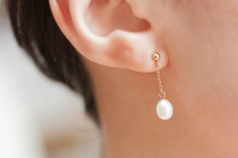 14K (585) Yellow Gold Ladies/ Women Cultured Pearl Dangling Earrings